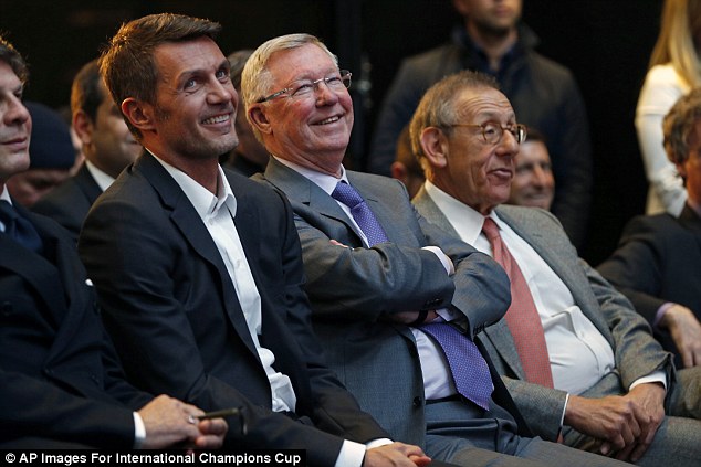 00578-4337822-Sir_Alex_Ferguson_has_urged_Manchester_United_to_focus_on_winnin-a-1_1490173063596.jpg