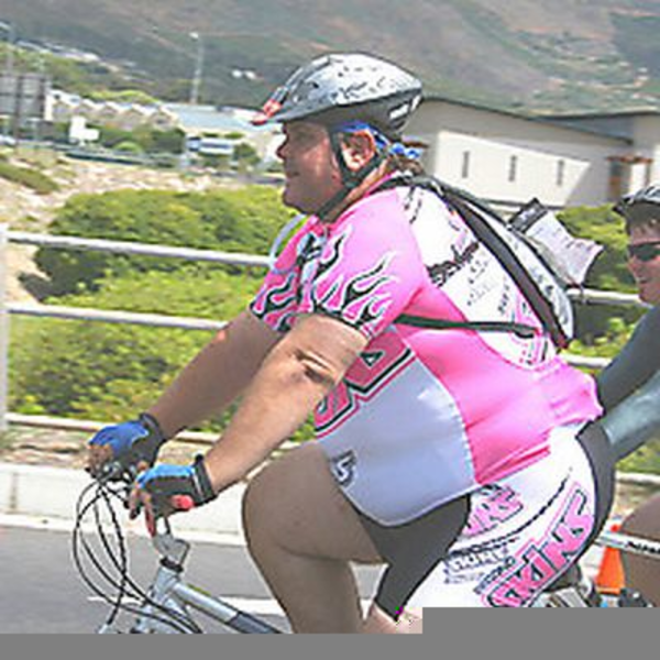 1513778854101985414fat-cyclist-lycra.hi.png