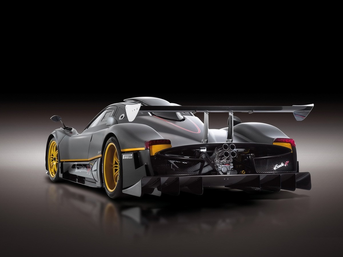 2009-Pagani-Zonda-R-Rear-Angle-1280x960.jpg