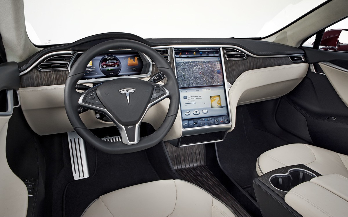 2012-tesla-model-s-interior.jpg