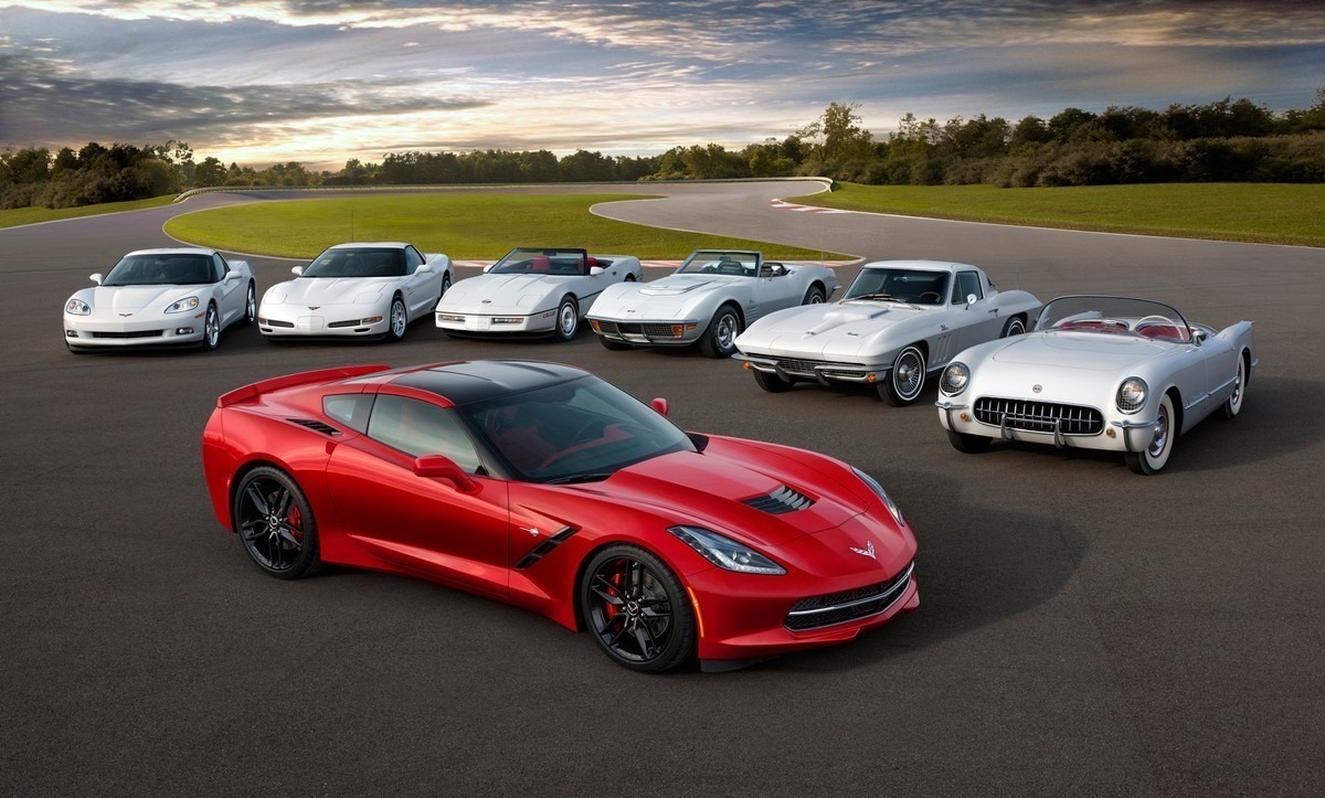 2014-Chevrolet-Corvette-Stingray-with-C1-C2-C3-C4-C5-C6-Corvettes-1.jpg