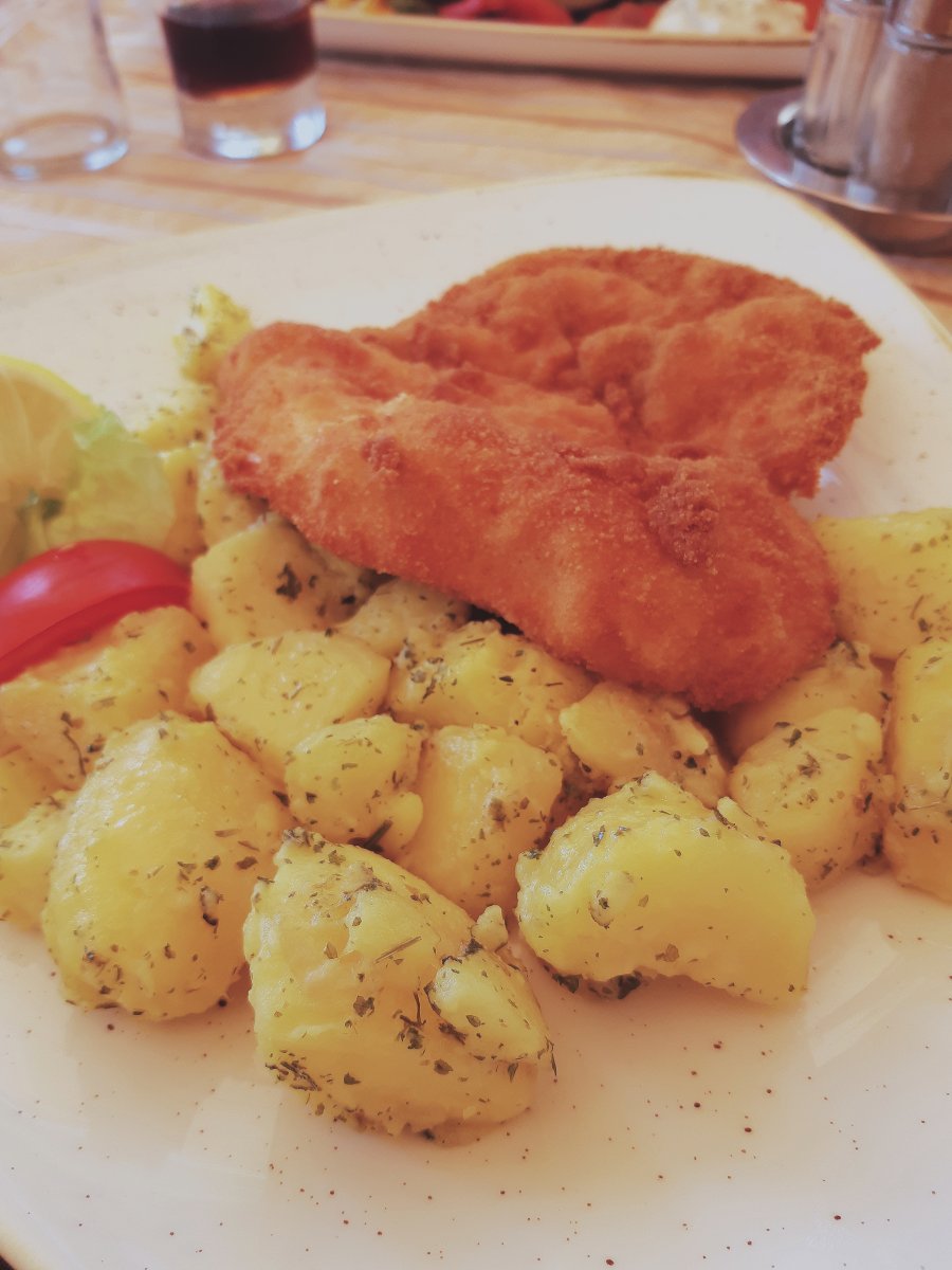 2018-08-21 01.57.35 1.jpg