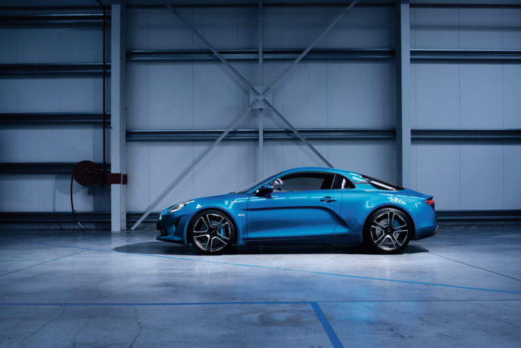 2018-alpine-a110-1-750x501.jpg