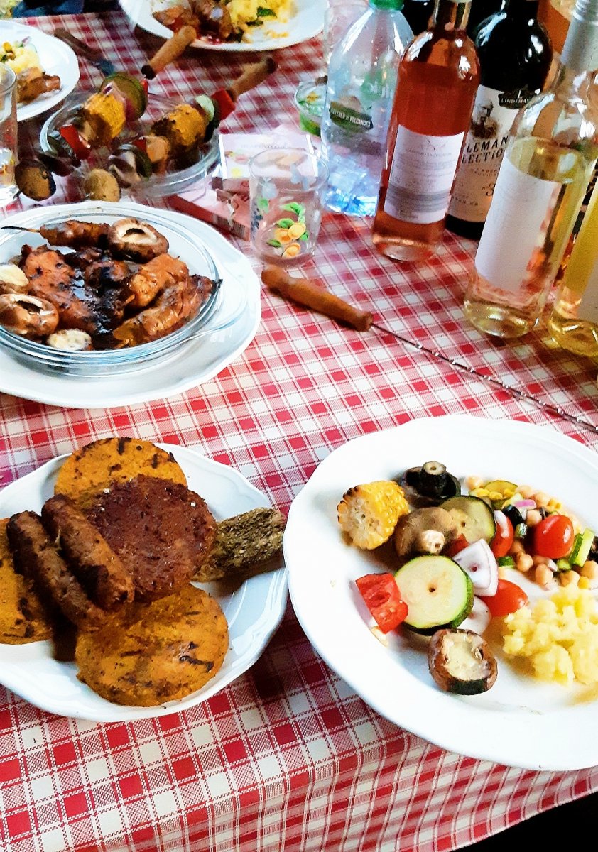 2020-07-19 02.43.07 1.jpg