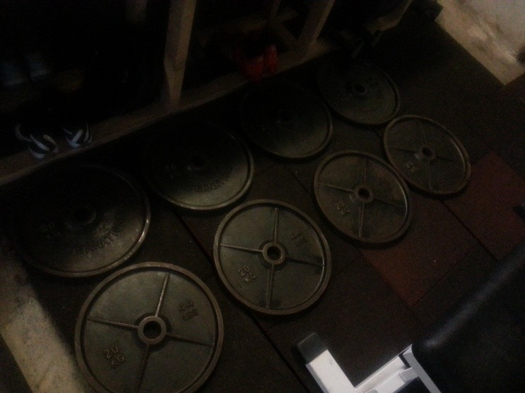 20kg plates.jpg