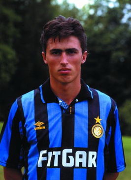266px-Dino_Baggio_%28Inter_1991%29.jpg
