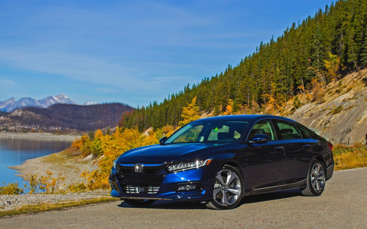 310633_2018_Honda_Accord.jpg