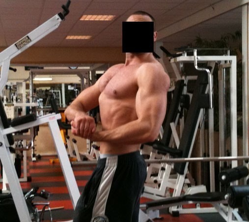 8-4-2011 - side pose.jpg