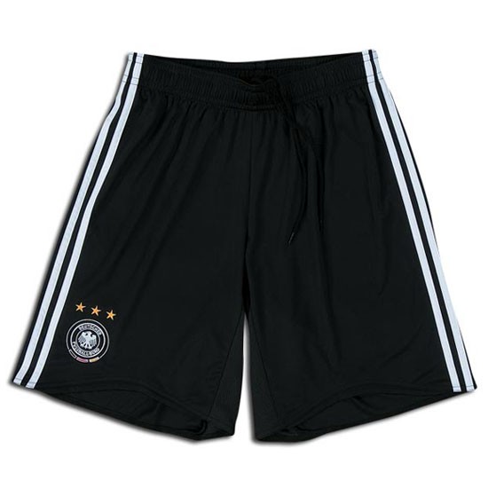 Adidas_GermanyHomeShorts_2008-2009_601712_1.jpg