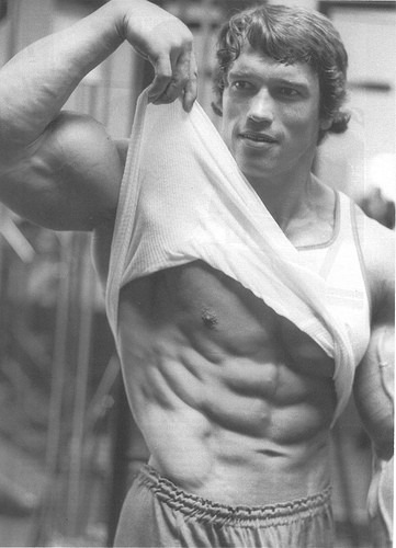 Arnold-Schwarzenegger-Abs-Abdominals.jpg