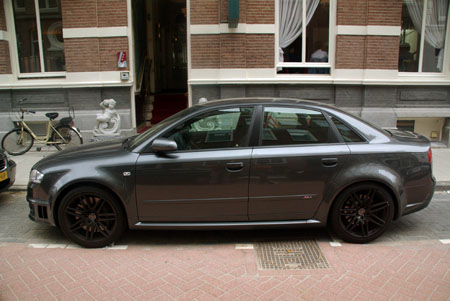 audi_rs-4-sedan_02.jpg