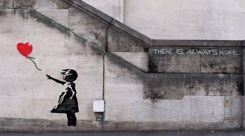 Banksy-%E2%80%93-Girl-and-Balloon-London-2002.jpg
