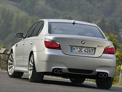 bmw-m5-e60-back-1_72.jpg