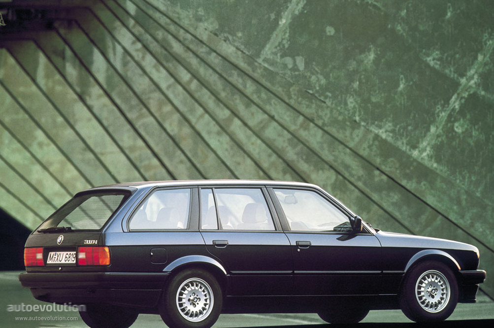 BMW3Series-E30-Touring-765_3.jpg
