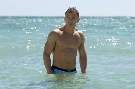 bond_bathers_wideweb__470x311,0.jpg