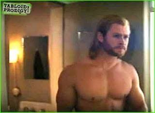 Celebrity_chris_hemsworth_shirtless_thor_87702.jpg
