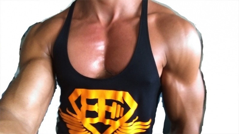 dag 18 delt chest flex.jpg