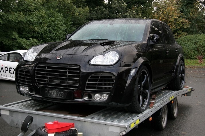 db_Porsche_Cayenne_Magnum__011.jpg