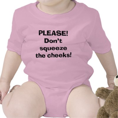 dont_squeeze_the_cheeks_tshirt-p235689419582650812394h_400.jpg