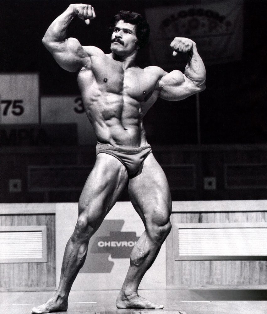 Ed+Corney+Flex+Mag+1975+Wallpaper.jpg
