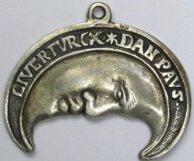 EwHmGAuXEAA6j4A (1).jpg