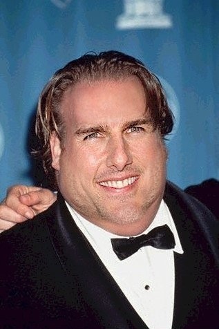 fat_celebs_tom_crue.jpg