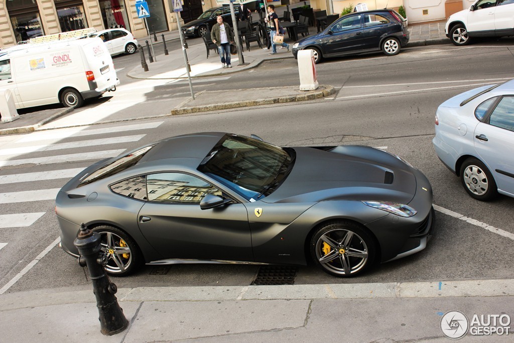 ferrari-f12berlinetta-c736824052013185559_8.jpg
