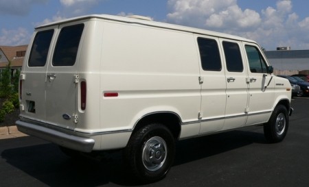 Ford_CIA_Van.jpg