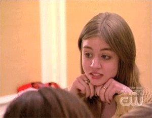funny-animated-gifs-creepy-girl.gif