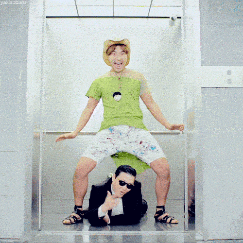 Gangnam-Style-Elevator.gif