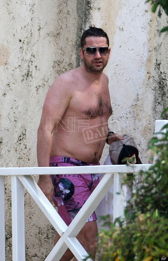 GERARD-BUTLER-SHIRTLESS.jpg