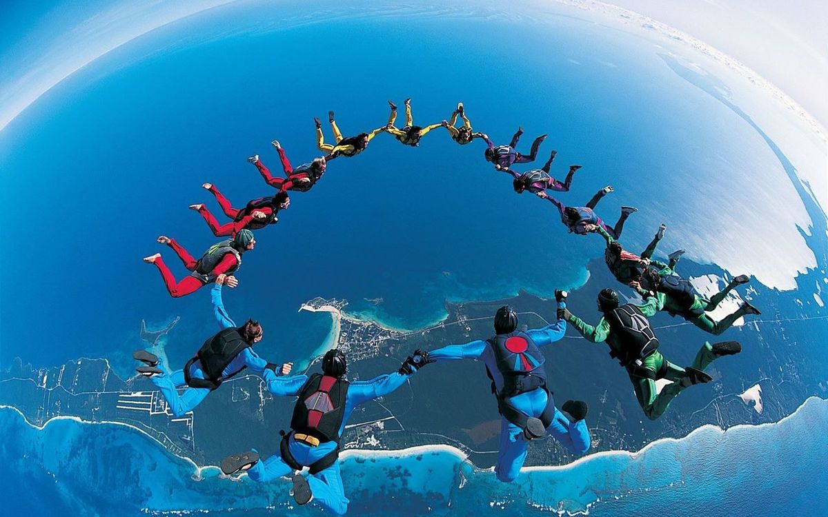 group_parachute_jump_wide.jpg