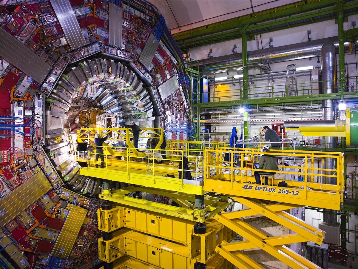 Hadron_Collider_View_Inside.jpg