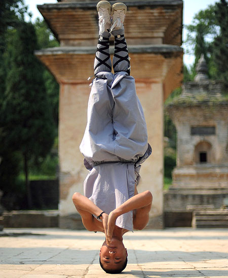 headstandGTY_450x550.jpg