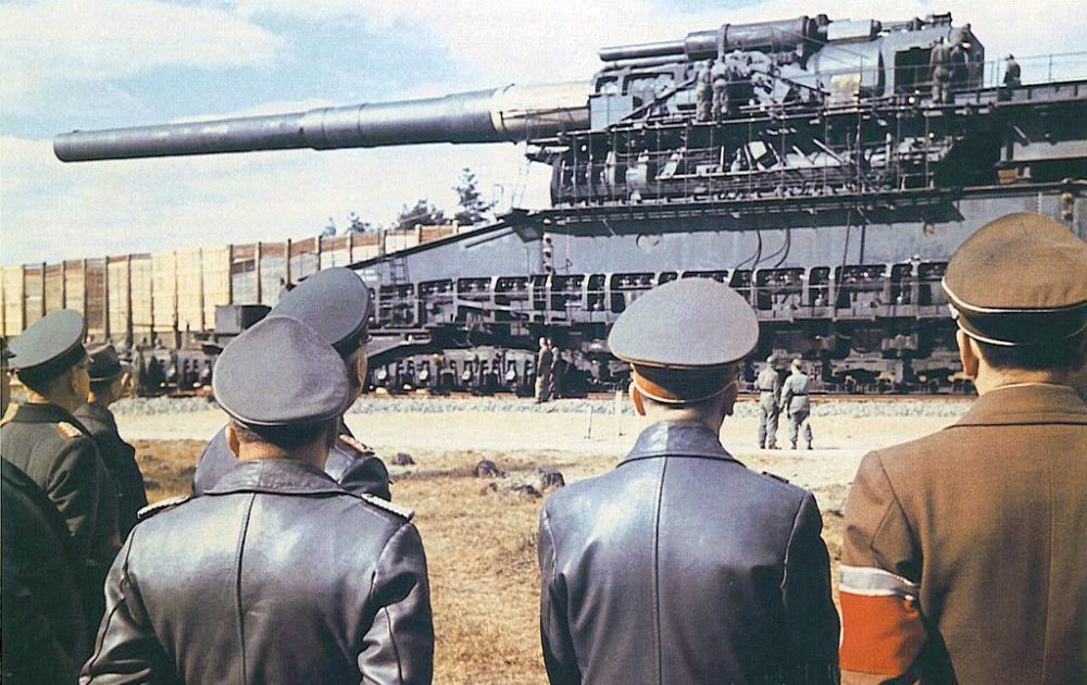 Hitler-gustav-railway-gun.jpg
