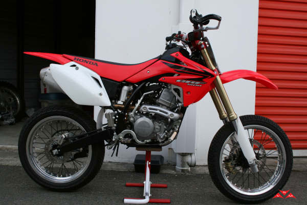 Honda-CRF150R-super-motard-.jpg