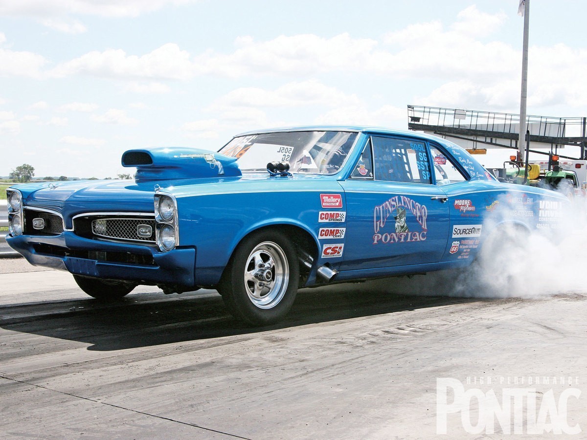 hppp_1005_01_o%2B1967_pontiac_gto_coupe%2Bdrag_racing_project.jpg