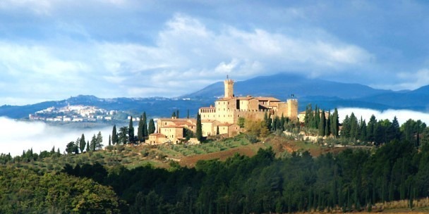 kasteel_Castello_Banfi_il_Borgo_Tuscany.jpg.608.jpg