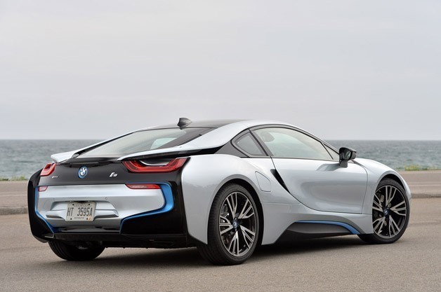 lead5-2015-bmw-i8-fd.jpg