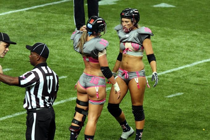 Lingerie-Legends-Football-Leage-680x454.jpg