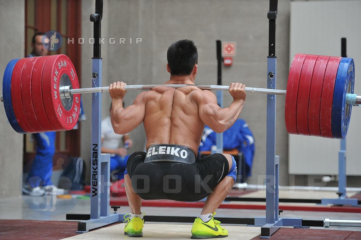 lu-xiaojun-squat-260.jpg