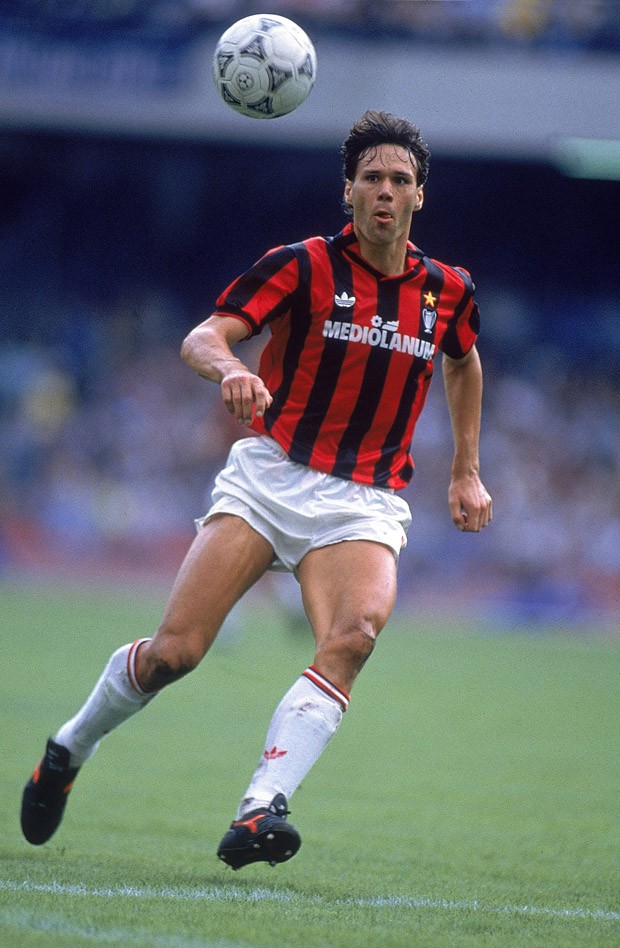 Marco_van_Basten_1990-1992.jpg