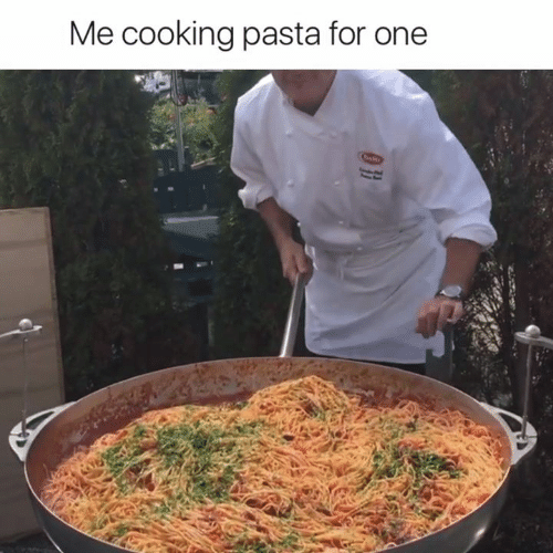me-cooking-pasta-for-one-47563754.png