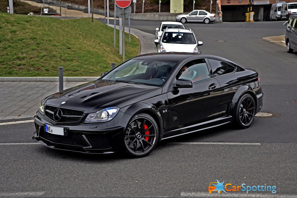 Mercedes-Benz-Mercedes-C63-AMG-BLACK-SERIES_50732.jpg
