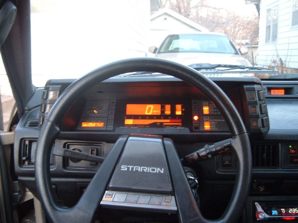 mitsubishi-starion-dashboard.jpg