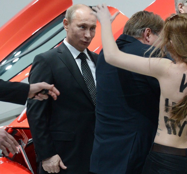 nfd-putin-topless-1304081.jpg