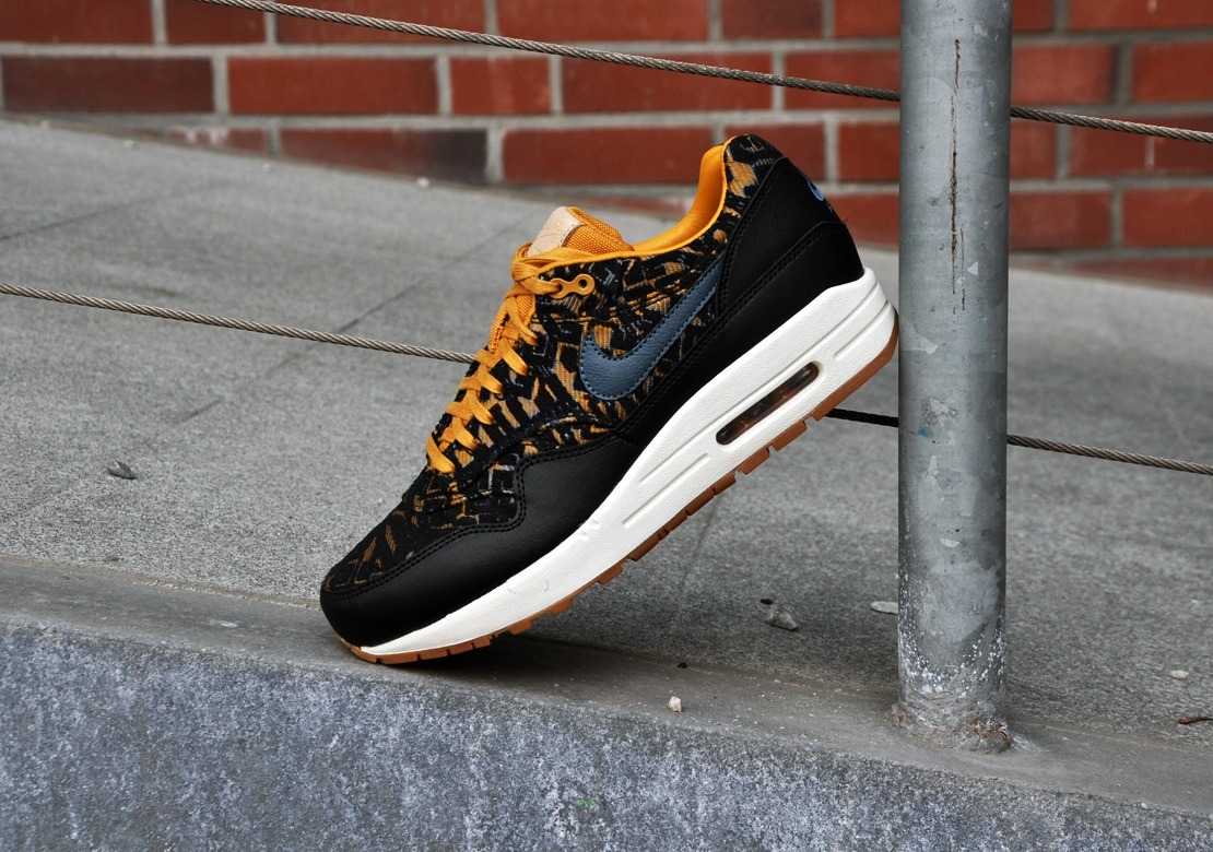 Nike-Wmns-Air-Max-1-PRM-Schwarz-Gold_b7.jpg