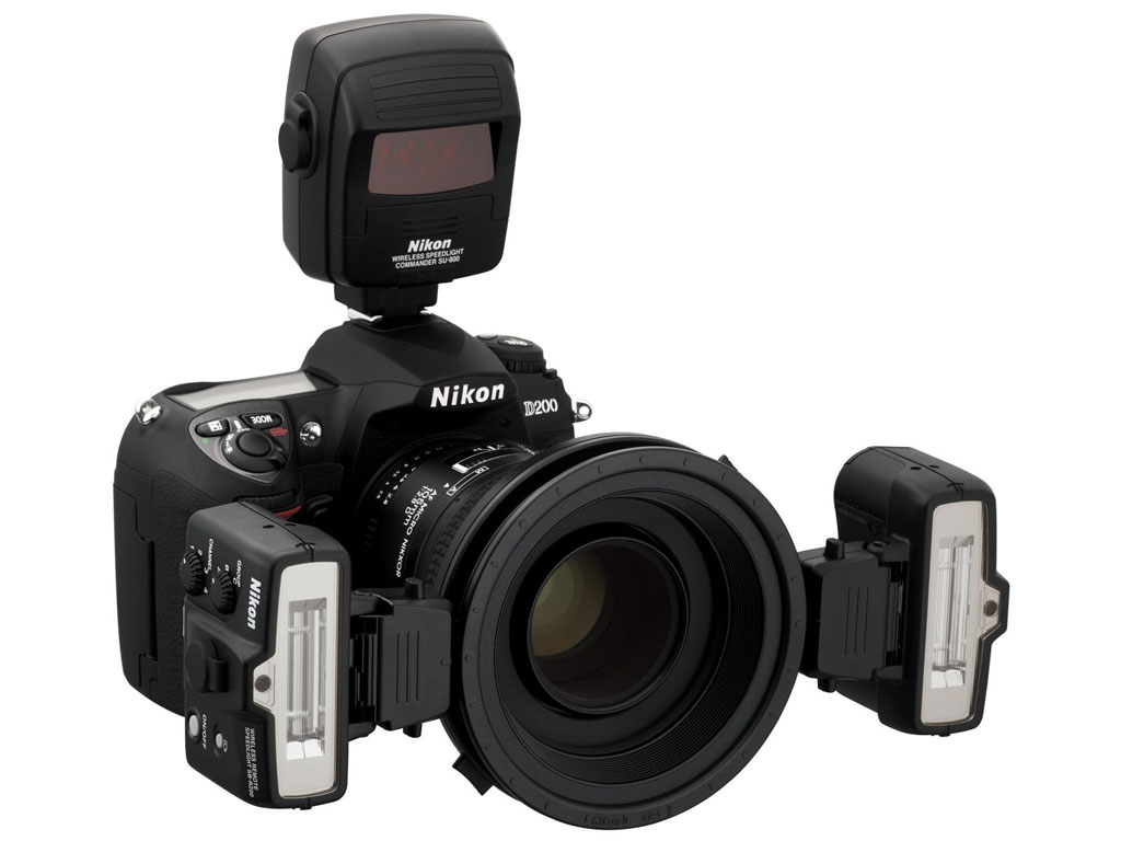 Nikon_d200big.jpg