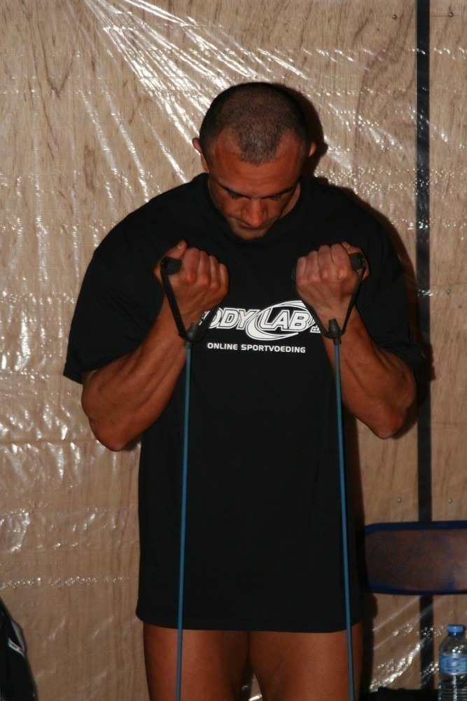 NK ifbb 2012 018.jpg