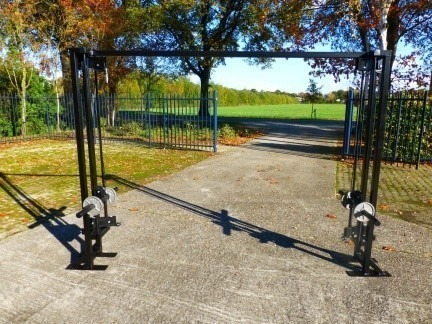 P1020158 (Large).jpg